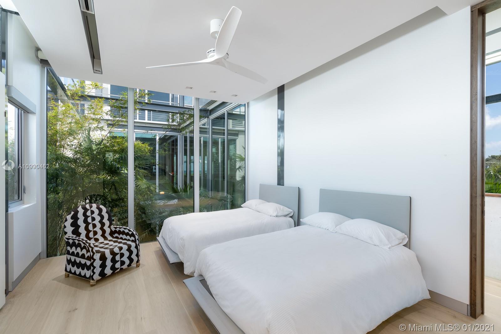 7709 Atlantic Way Miami Beach, FL 33141 - Photo 18 of 38