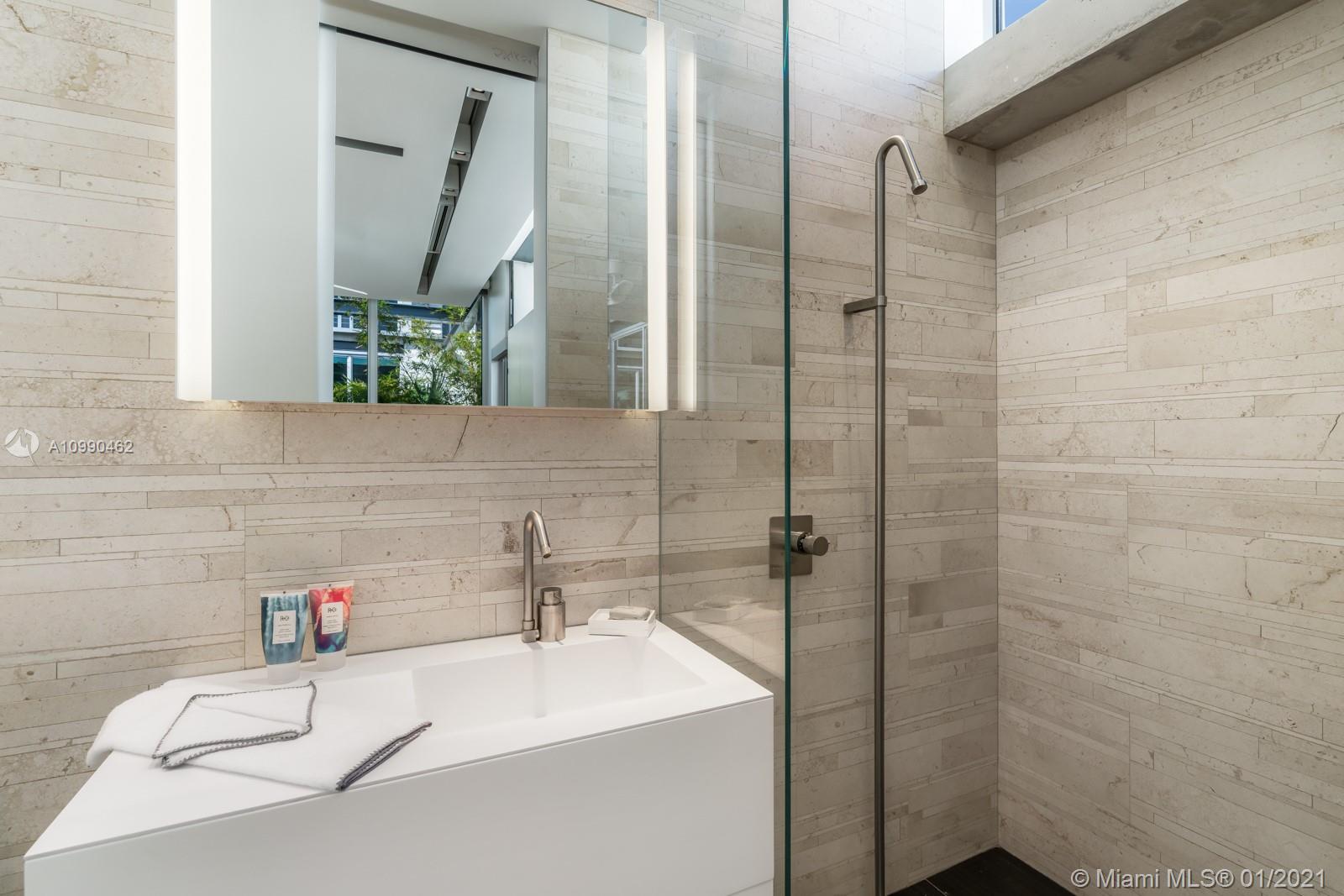 7709 Atlantic Way Miami Beach, FL 33141 - Photo 19 of 38