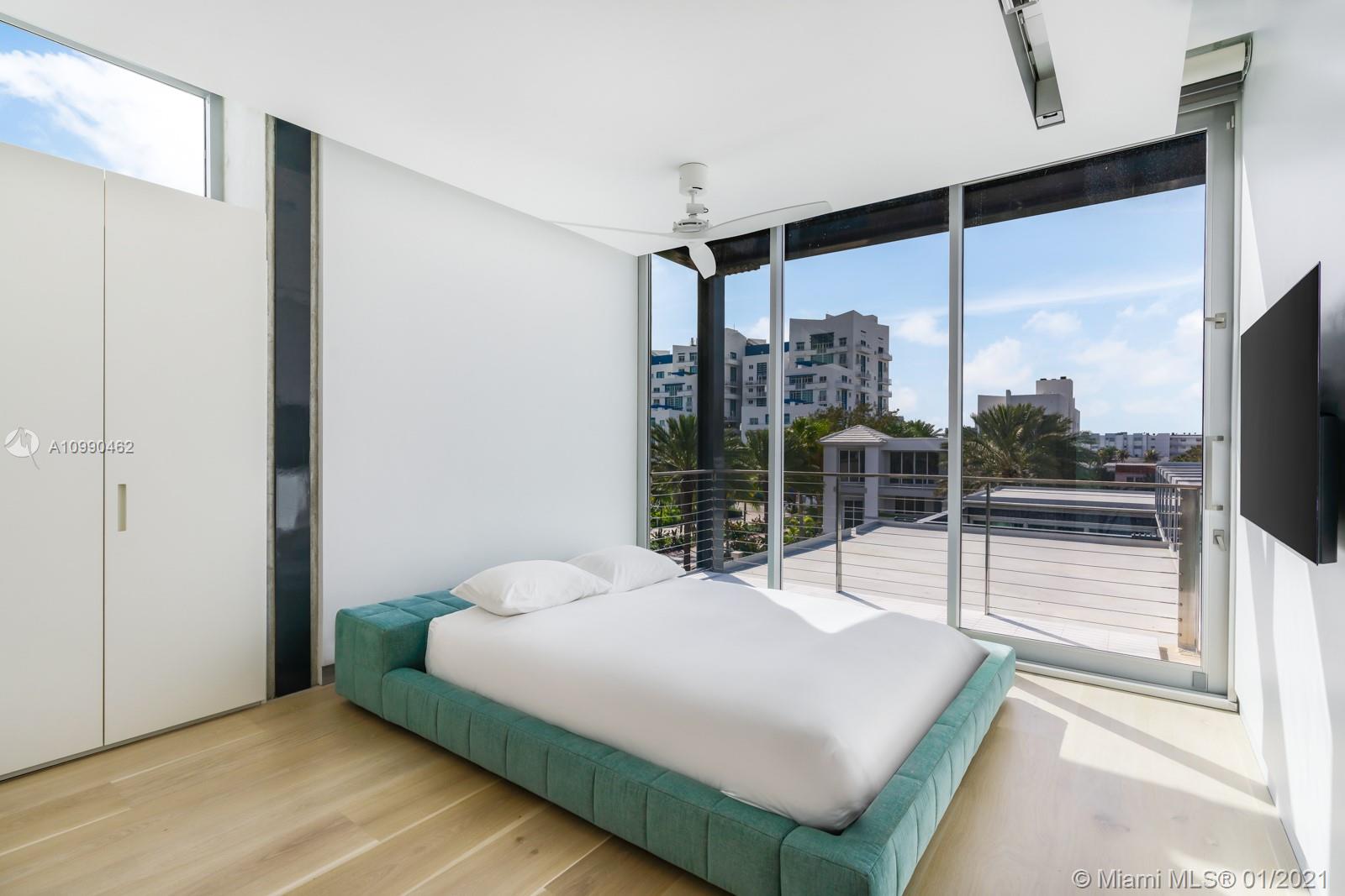 7709 Atlantic Way Miami Beach, FL 33141 - Photo 20 of 38