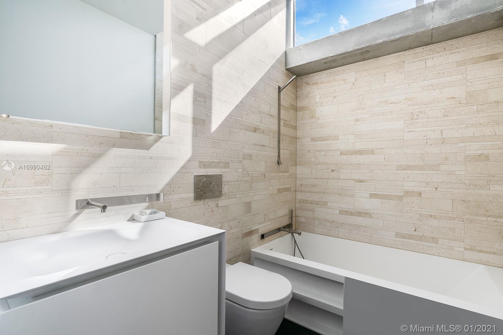 7709 Atlantic Way Miami Beach, FL 33141 - Photo 21 of 38