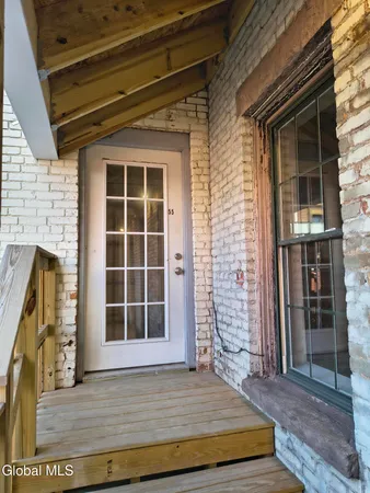 $1,700 | 53-55 Congress Street, Unit 55A, Troy, NY 12180