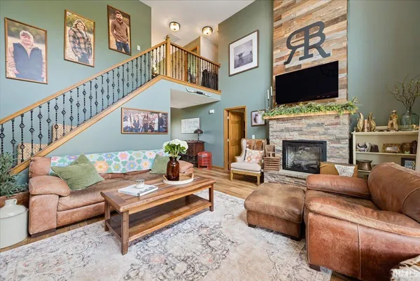 $595,900 | 6658 North Memering Road, Bicknell, IN 47512