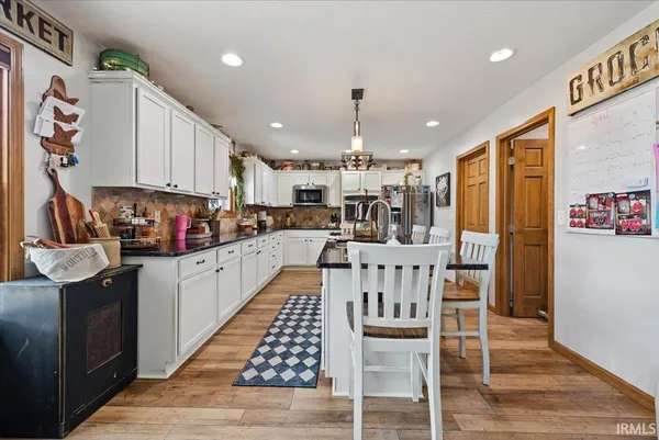 $595,900 | 6658 North Memering Road, Bicknell, IN 47512