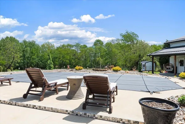 $595,900 | 6658 North Memering Road, Bicknell, IN 47512