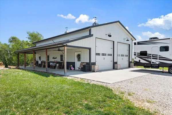 $595,900 | 6658 North Memering Road, Bicknell, IN 47512
