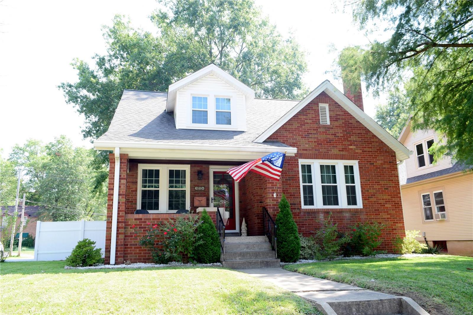 326 North Market Street Waterloo, IL 62298 - Photo 1 of 45 Gallery Image 1