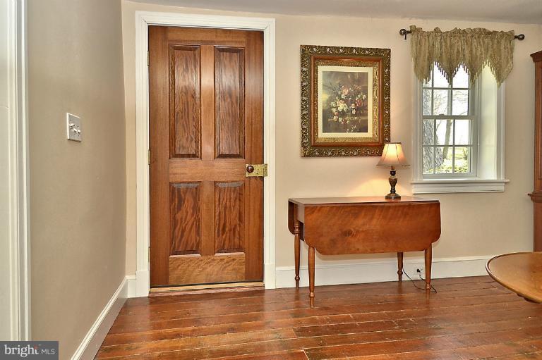 6516 Roy Shafer Road Middletown, MD 21769 - Photo 13 of 30 Interior (General)