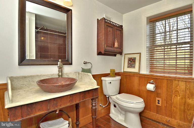 6516 Roy Shafer Road Middletown, MD 21769 - Photo 20 of 30 Bath