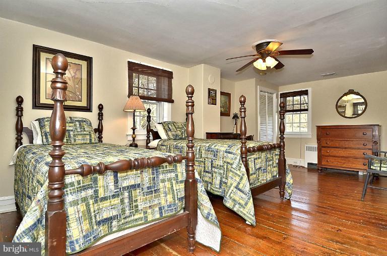 6516 Roy Shafer Road Middletown, MD 21769 - Photo 23 of 30 Bedroom