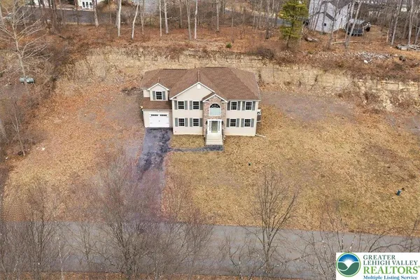 $399,900 | 225 Swan Court, East Stroudsburg, PA 18302