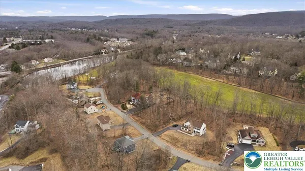 $399,900 | 225 Swan Court, East Stroudsburg, PA 18302