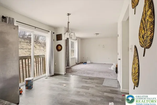 $399,900 | 225 Swan Court, East Stroudsburg, PA 18302