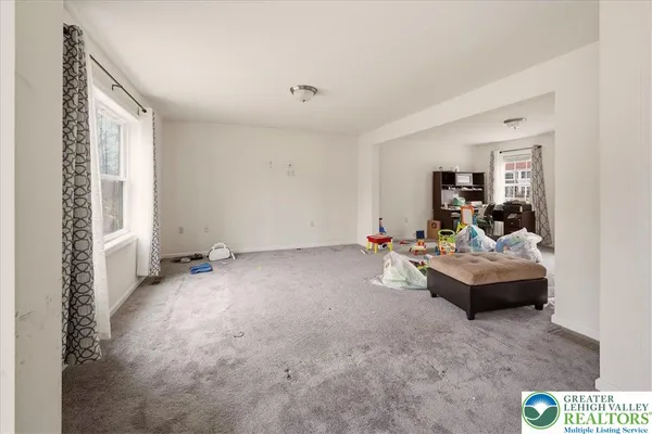 $399,900 | 225 Swan Court, East Stroudsburg, PA 18302