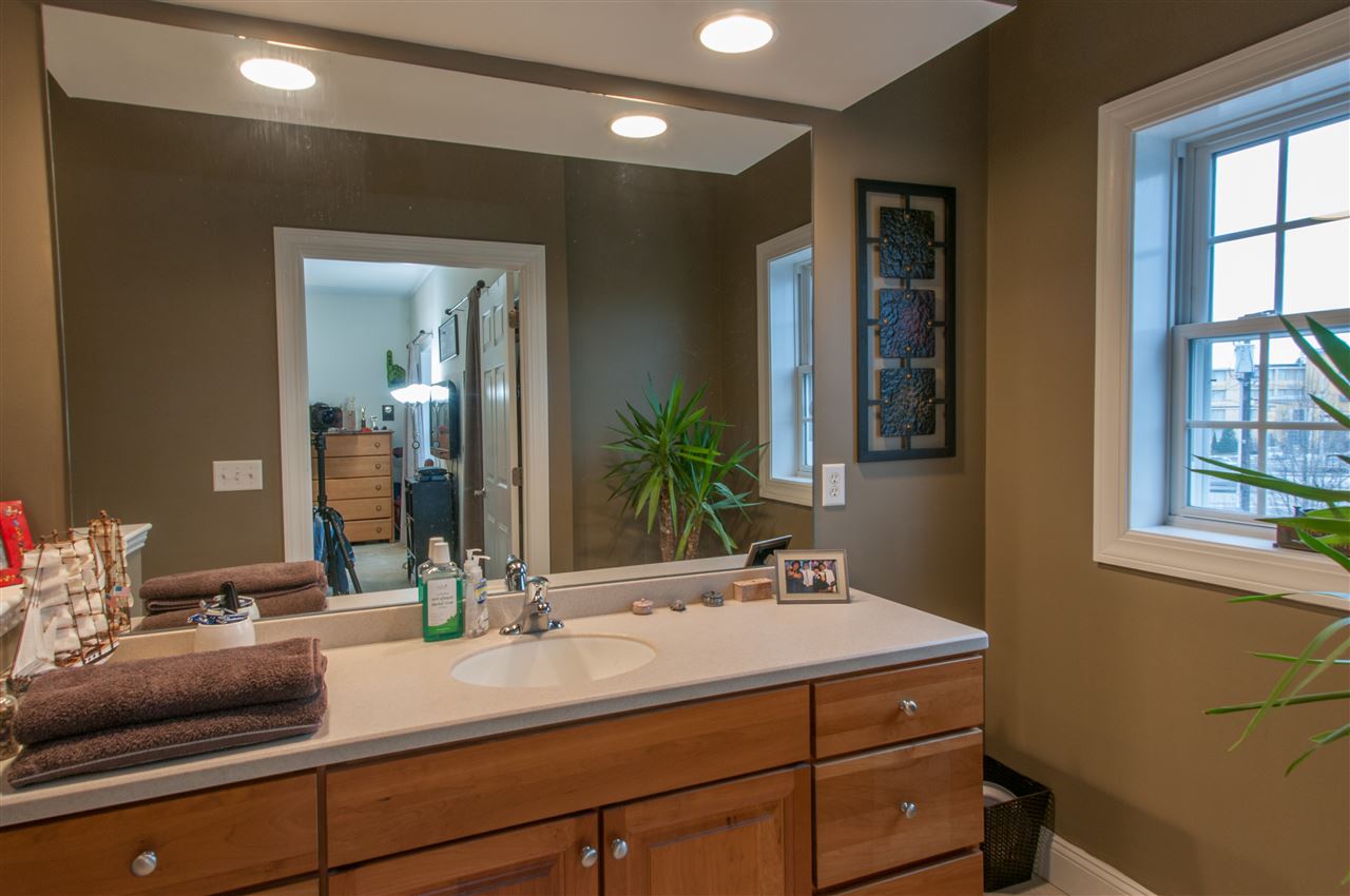 17 Riverfront Drive, Unit 3 Manchester, NH 03102 - Photo 19 of 30