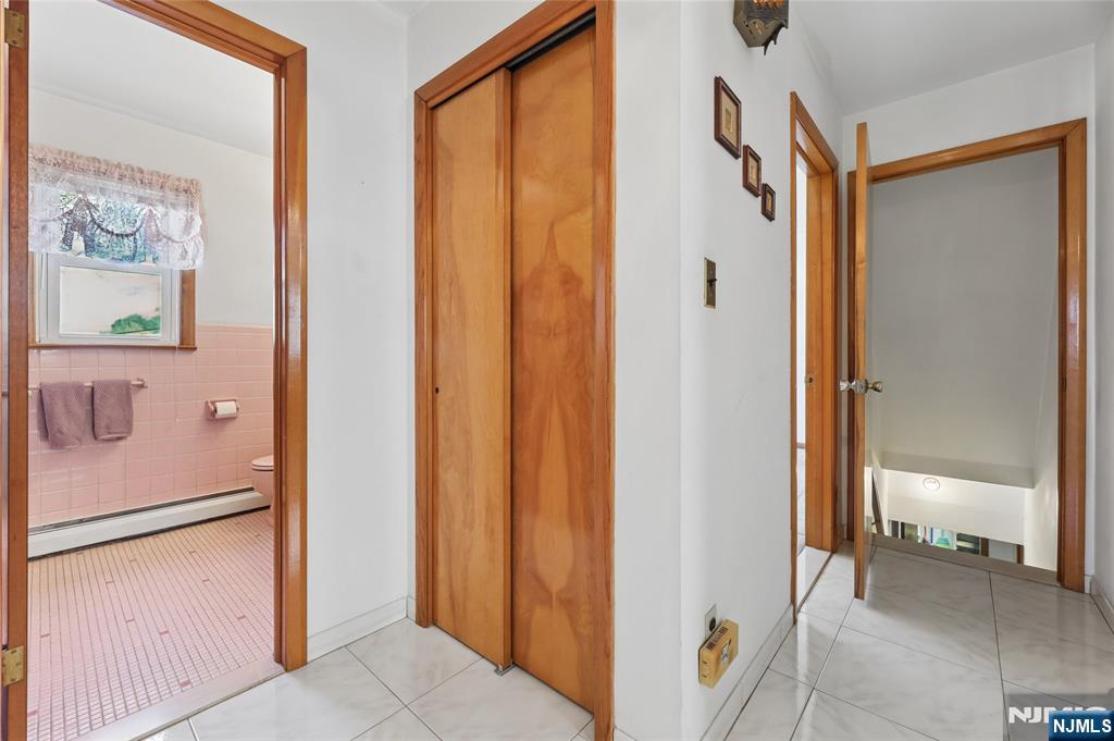 265 Lincoln Place Garfield, NJ 07026 - Photo 12 of 32