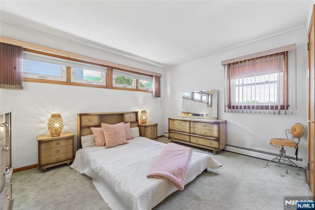 265 Lincoln Place Garfield, NJ 07026 - Photo 17 of 32