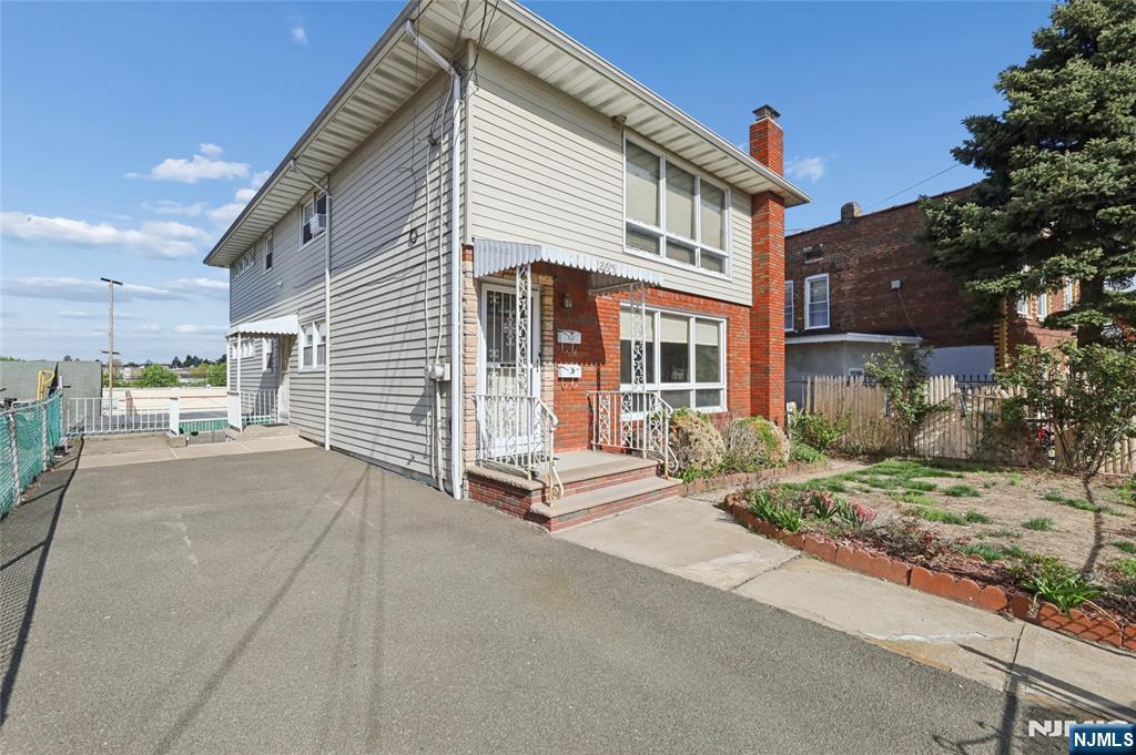 265 Lincoln Place Garfield, NJ 07026 - Photo 2 of 32