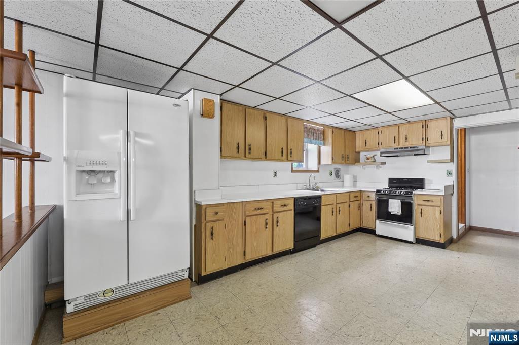 265 Lincoln Place Garfield, NJ 07026 - Photo 26 of 32