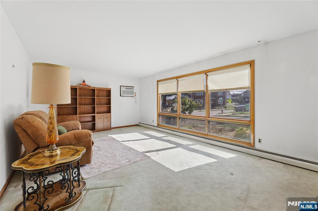 265 Lincoln Place Garfield, NJ 07026 - Photo 4 of 32