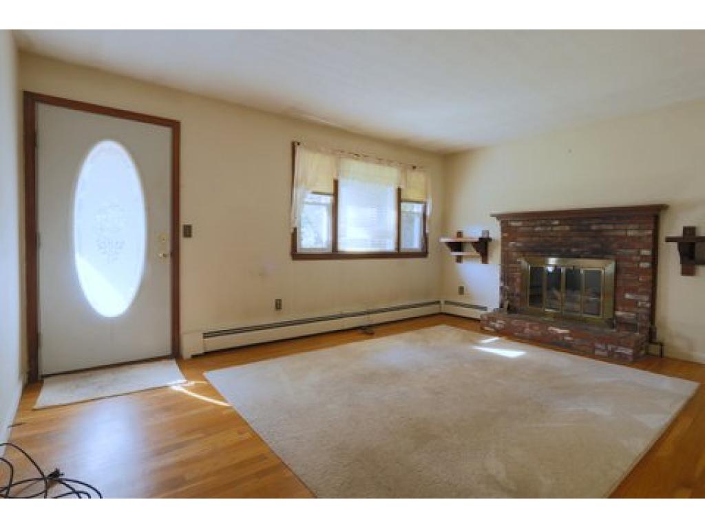 358 Wilsons Crossing Road Auburn, NH 03032 - Photo 3 of 27 Gallery Image 3