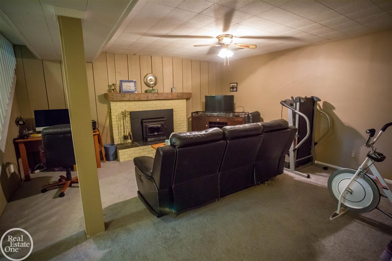 3276 Riverside Drive Port Huron, MI 48060 - Photo 43 of 60