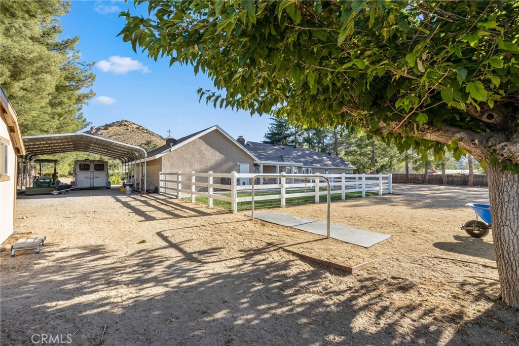 31735 Indian Oak Road Acton, CA 93510 - Photo 32 of 46