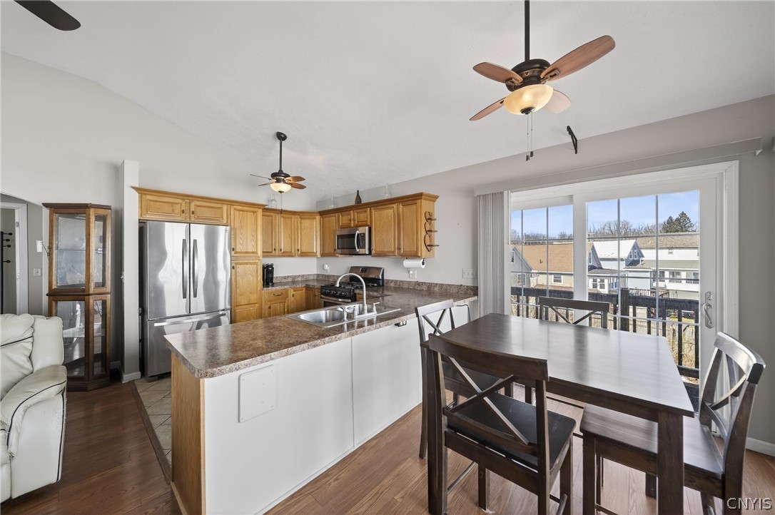 7113 Lakeshore Road Cicero, NY 13039 - Photo 11 of 45