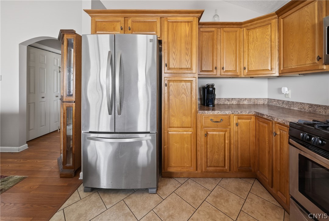 7113 Lakeshore Road Cicero, NY 13039 - Photo 14 of 45