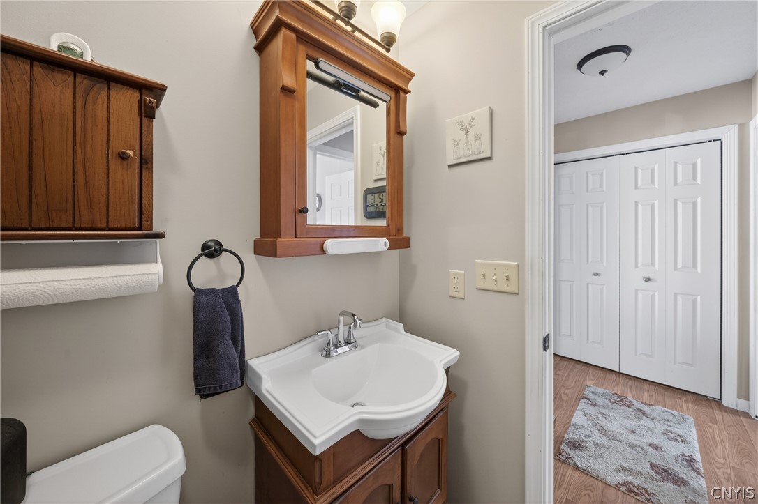 7113 Lakeshore Road Cicero, NY 13039 - Photo 21 of 45