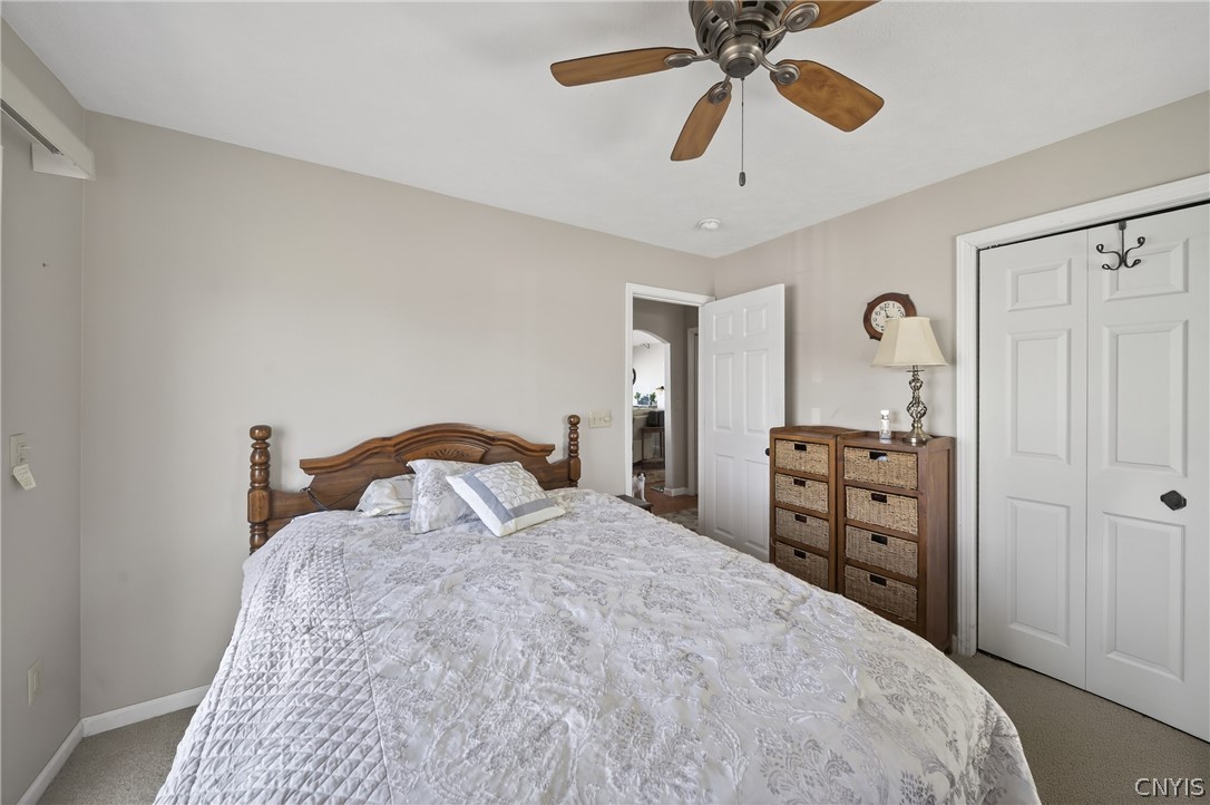 7113 Lakeshore Road Cicero, NY 13039 - Photo 23 of 45