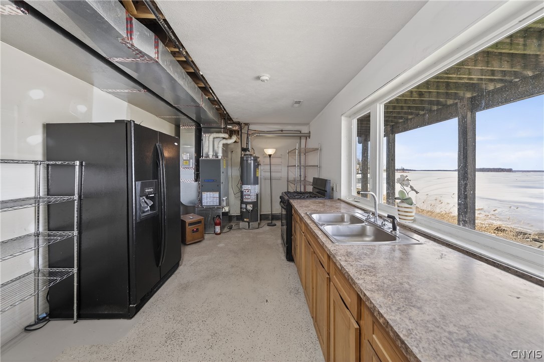 7113 Lakeshore Road Cicero, NY 13039 - Photo 33 of 45