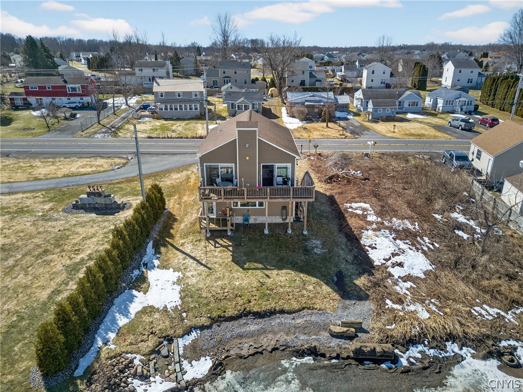 7113 Lakeshore Road Cicero, NY 13039 - Photo 6 of 45