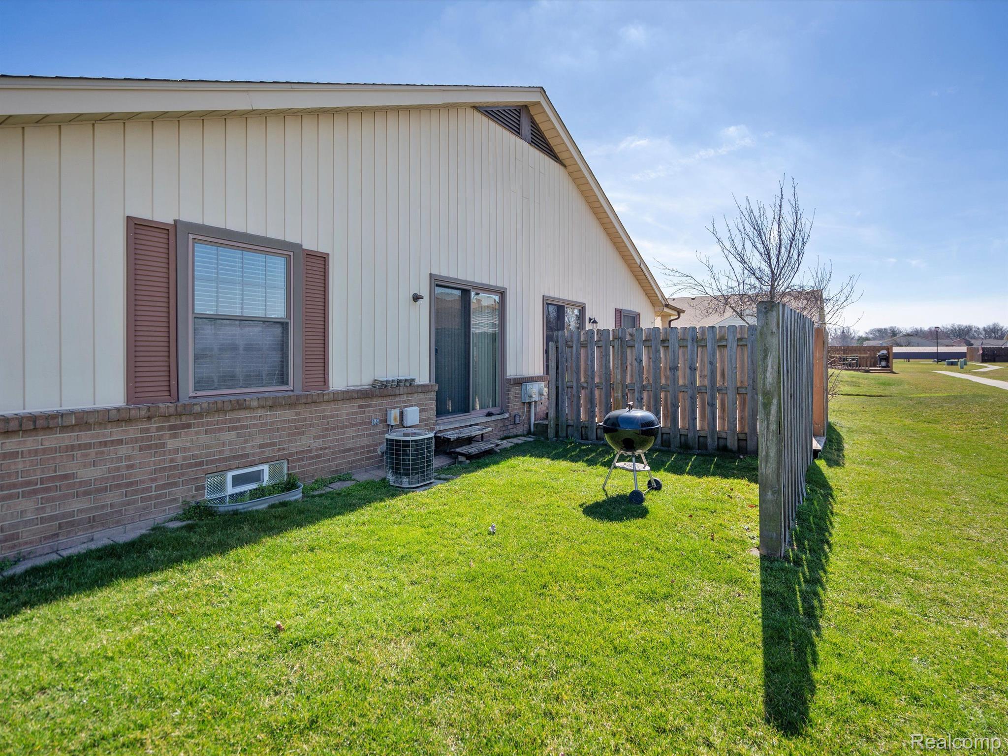 24569 Woodbridge Road Warren, MI 48091 - Photo 19 of 19 Gallery Image 19