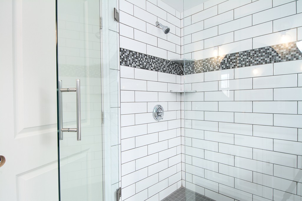 201 Beaver Dam Road Scituate, MA 02066 - Photo 15 of 21 a bathroom with a shower