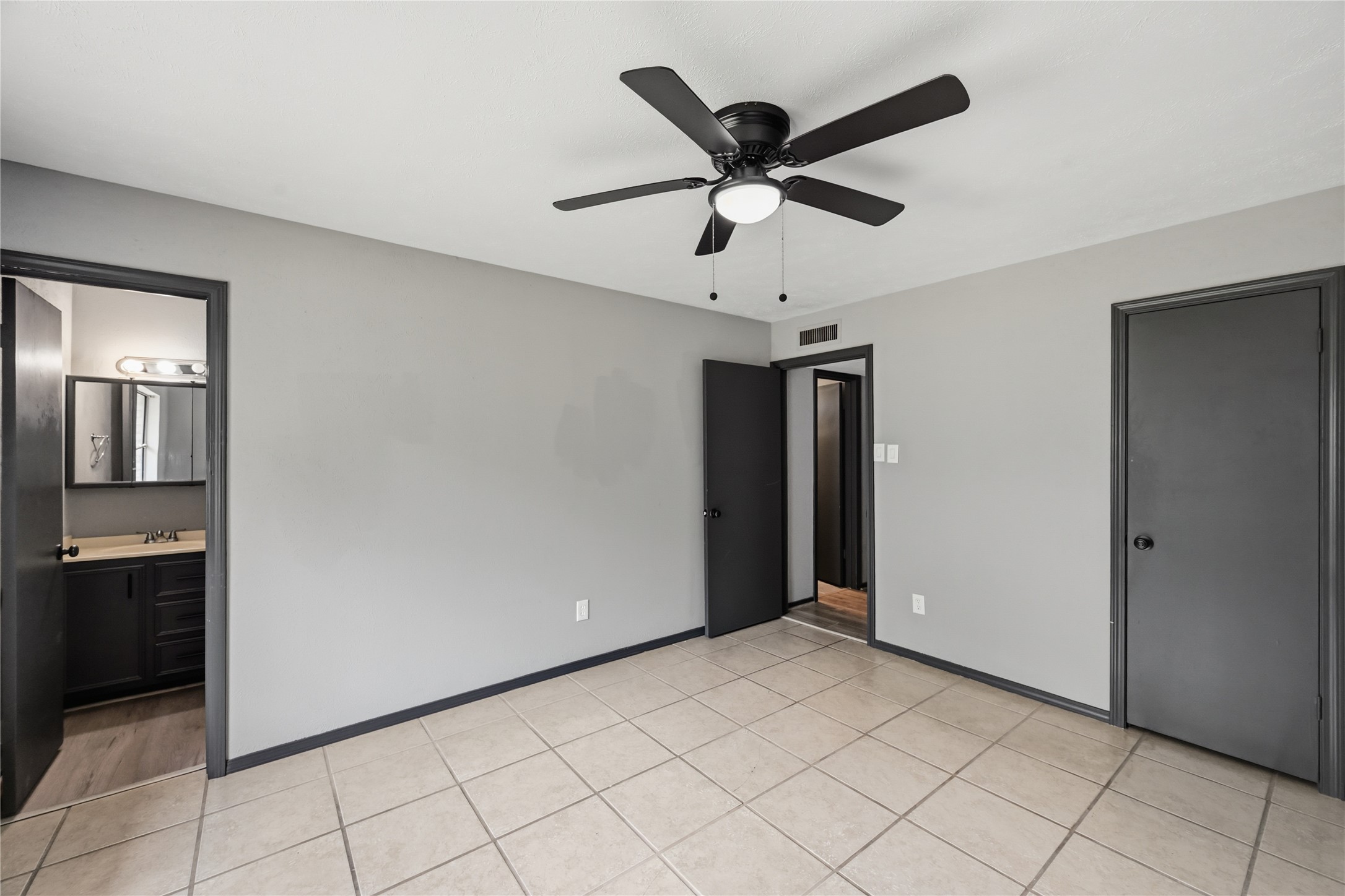 4819 Court Road Houston, TX 77053 - Photo 14 of 18