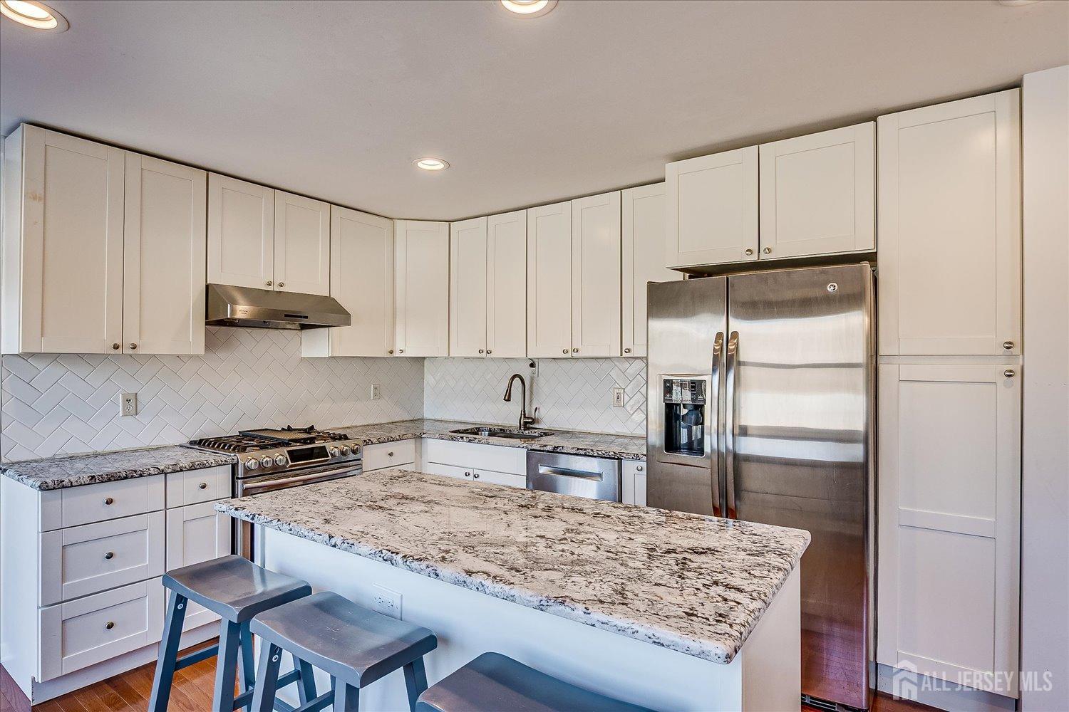 5 Patricia Avenue Edison, NJ 08837 - Photo 15 of 35