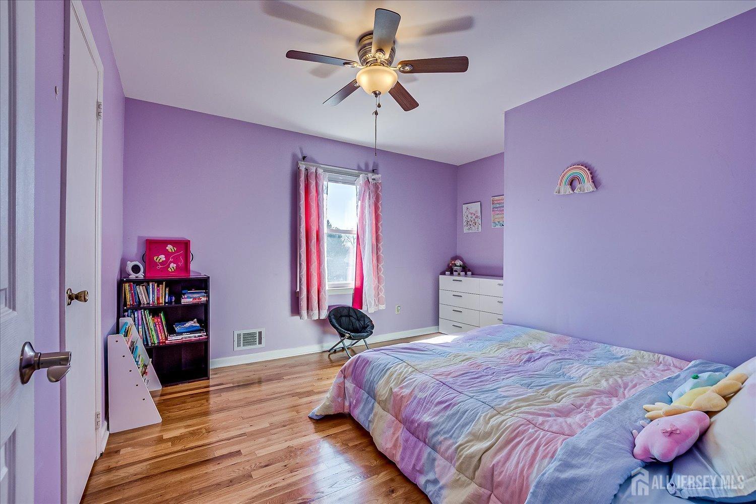 5 Patricia Avenue Edison, NJ 08837 - Photo 24 of 35