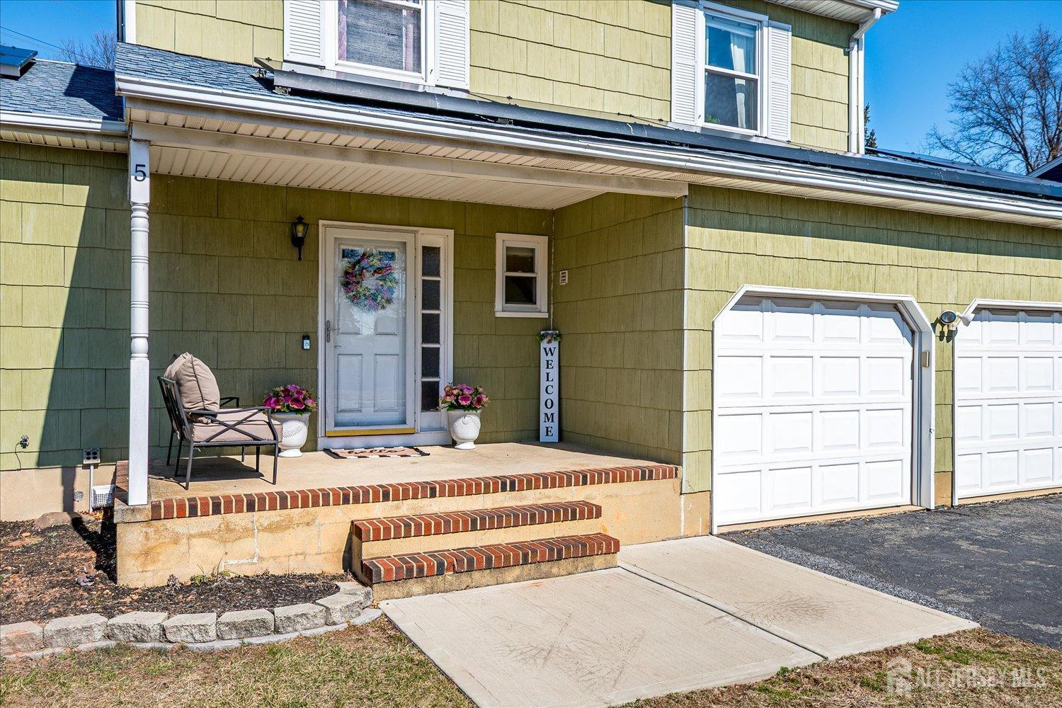 5 Patricia Avenue Edison, NJ 08837 - Photo 3 of 35