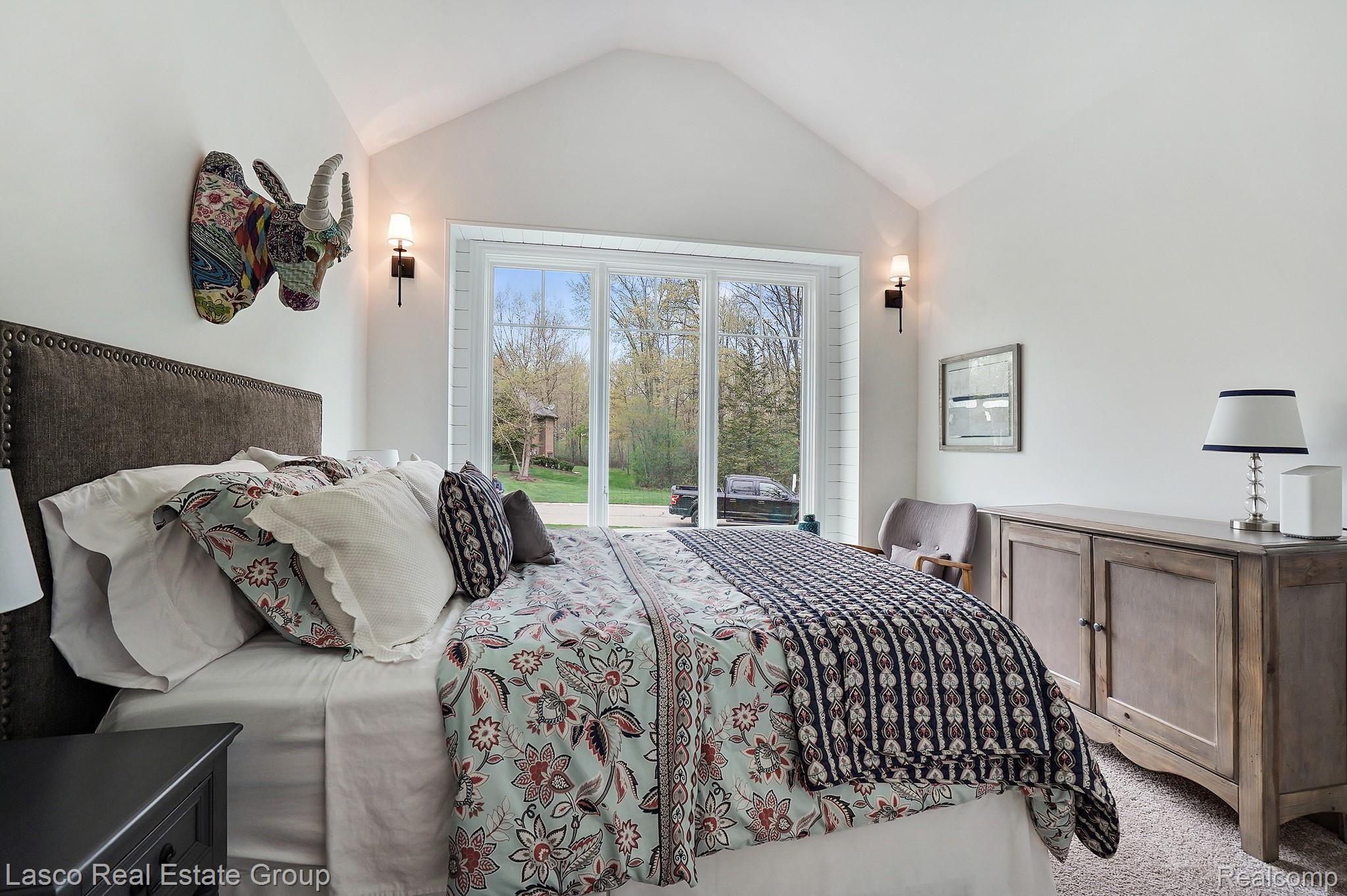 7501 Maple Ridge Drive Clarkston, MI 48346 - Photo 22 of 47 DSC07473.jpg