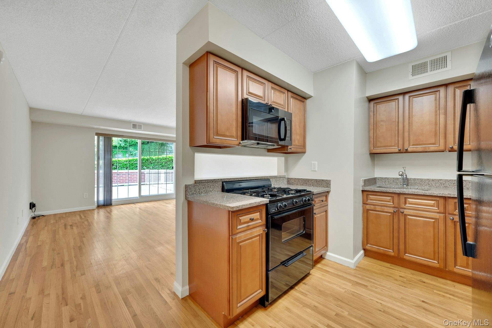 70 Lime Kiln Road, Unit 2H Tuckahoe, NY 10707 - Photo 5 of 21