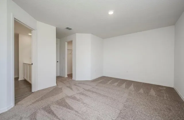 $2,600 | 5236 Imagination Drive, Fort Pierce, FL 34947