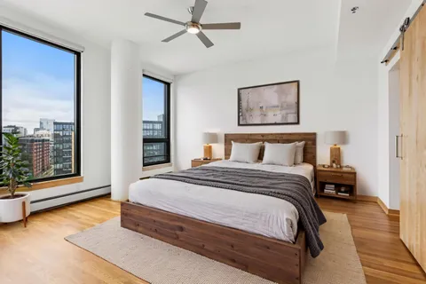 $640,000 | 1240 South 2nd Street, Unit 1004, Minneapolis, MN 55415