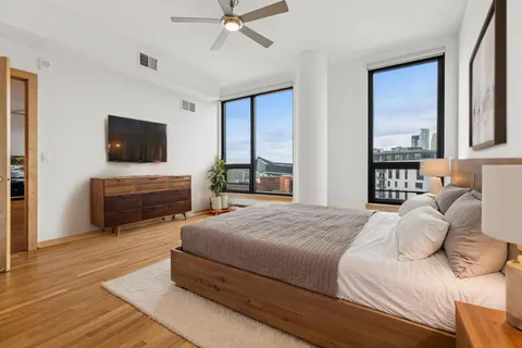 $640,000 | 1240 South 2nd Street, Unit 1004, Minneapolis, MN 55415