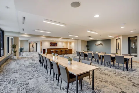 $640,000 | 1240 South 2nd Street, Unit 1004, Minneapolis, MN 55415