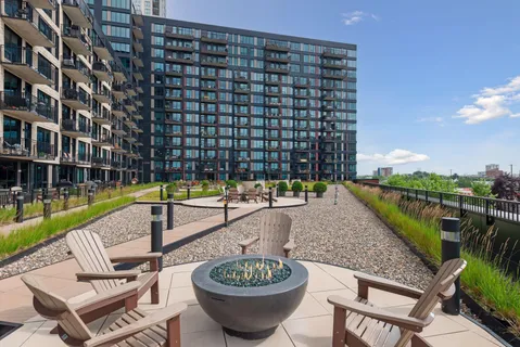 $640,000 | 1240 South 2nd Street, Unit 1004, Minneapolis, MN 55415