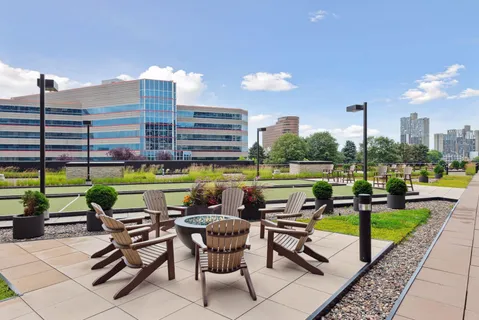 $640,000 | 1240 South 2nd Street, Unit 1004, Minneapolis, MN 55415