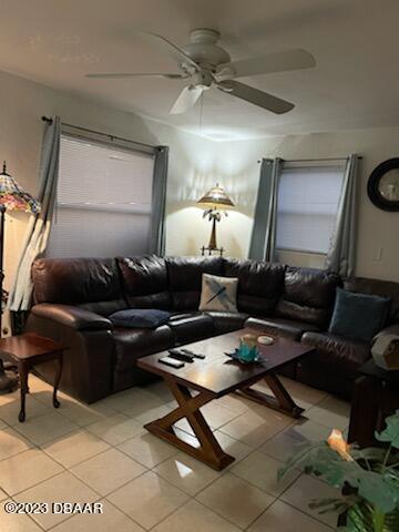 2453 Yale Road South Daytona, FL 32119 - Photo 5 of 9 IMG_5917