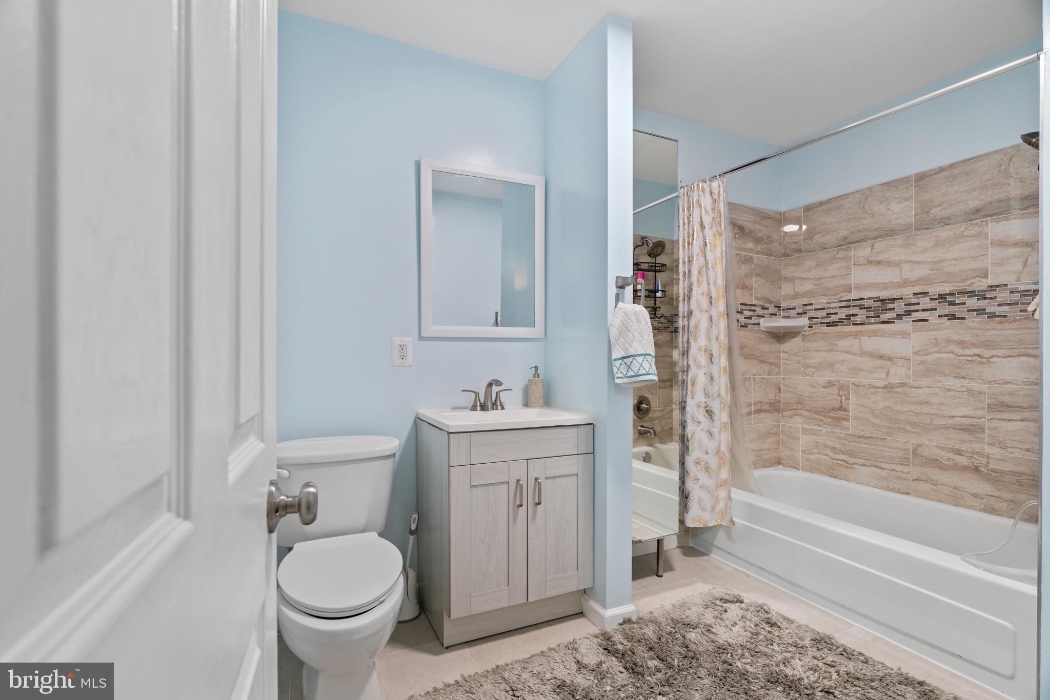 8112 Colony Point Road, Unit 230 Springfield, VA 22152 - Photo 14 of 23 Gallery Image 14