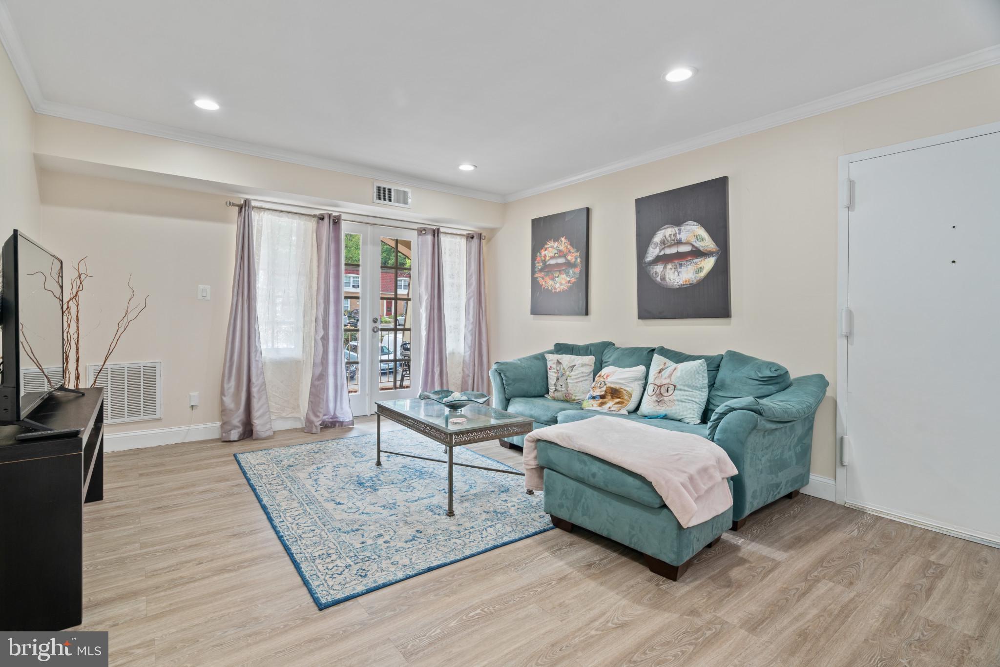 8112 Colony Point Road, Unit 230 Springfield, VA 22152 - Photo 2 of 23 Gallery Image 2