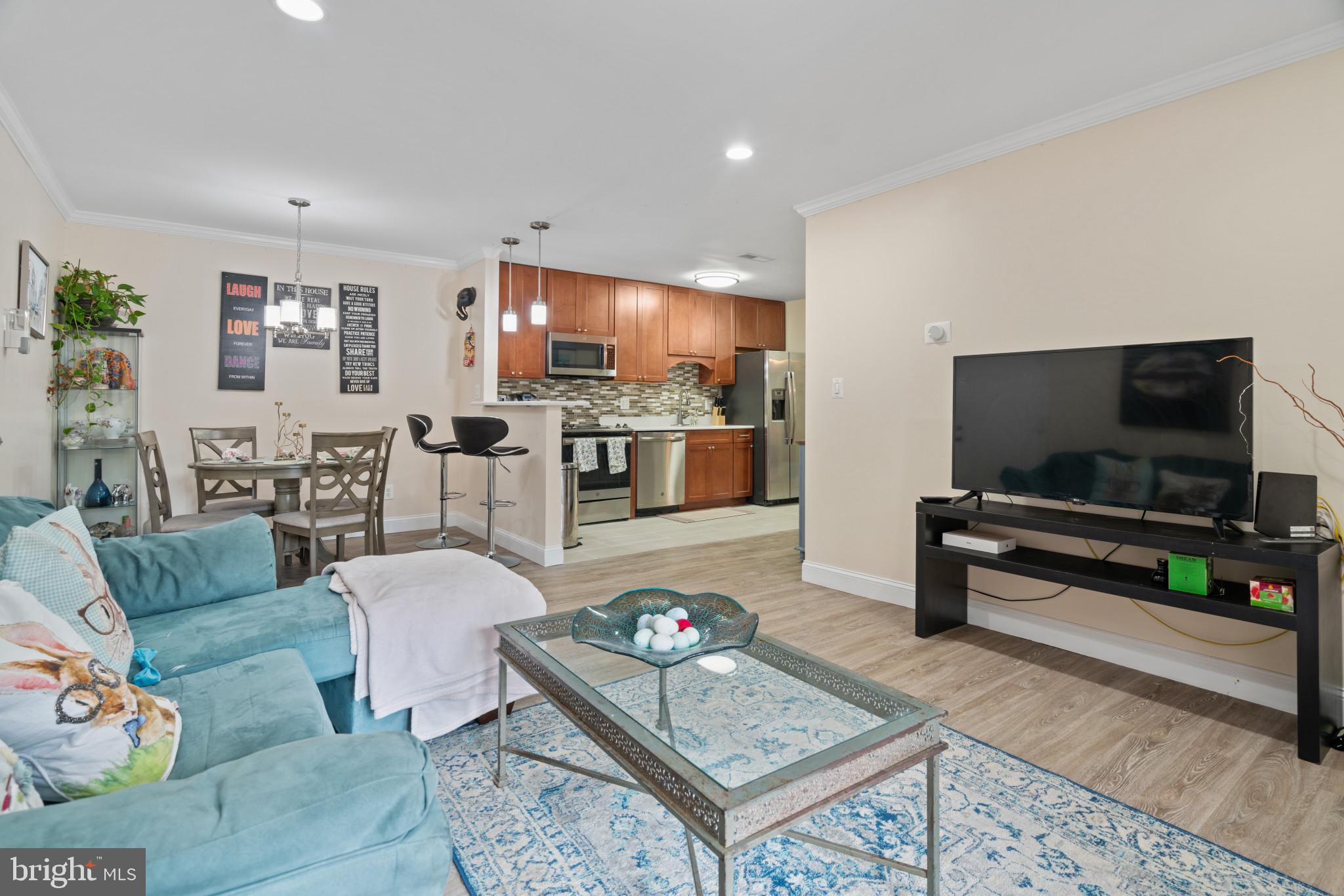 8112 Colony Point Road, Unit 230 Springfield, VA 22152 - Photo 4 of 23 Gallery Image 4